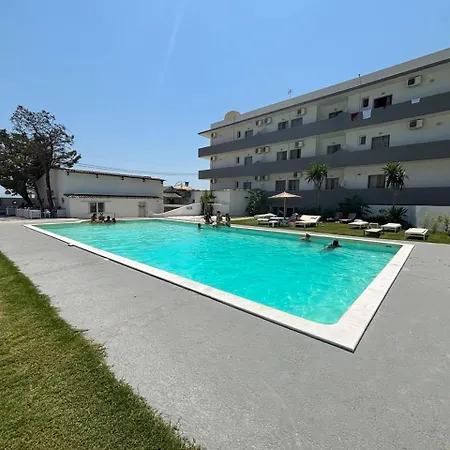 Sunrise Aparthotel 3*