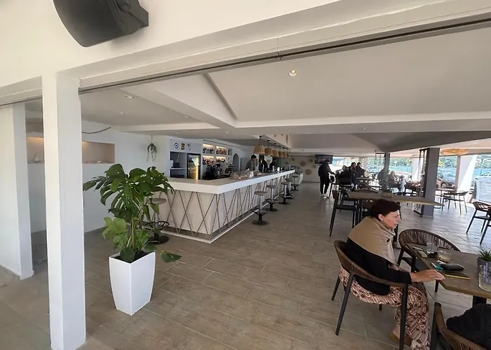 アパートホテル Sunrise