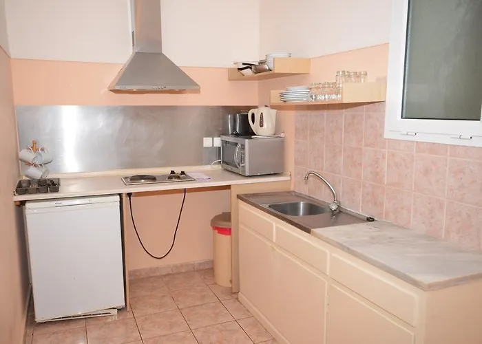 アパートホテル Sunrise 3*