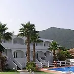 Sunrise Aparthotel 3*